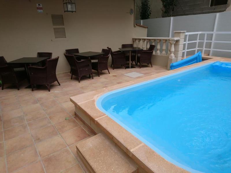 Hostel Elegance Playa Arenal Iii